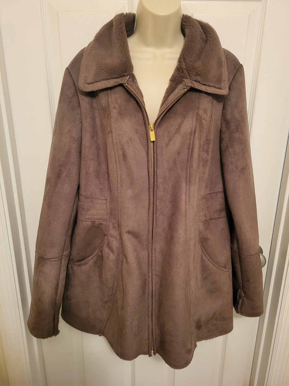 Jones New York Plush Taupe Faux Shearling Zip Jacket